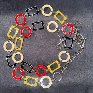 Colorful Liz Claiborne Vintage
Geometric Chain Hip Belt Geometric Chain